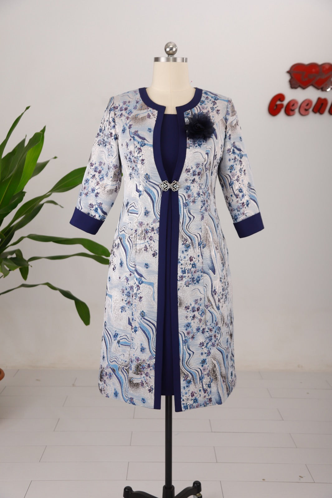 Woman’s Geenlinm Fashion 2 Piece Jacket + Dress